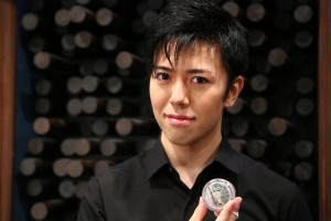 yo-yo performer